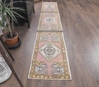 Vintage Triplets Runner Rug - Thumbnail