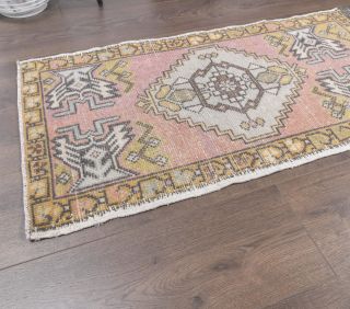 Vintage Triplets Runner Rug - Thumbnail