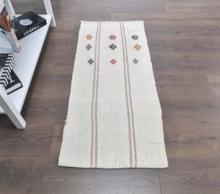 Vintage Small Kilim Rug - Thumbnail