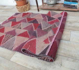 2x5 Vintage Triangular Pink-Lavender Handmade Anatolian Small Rug - Thumbnail
