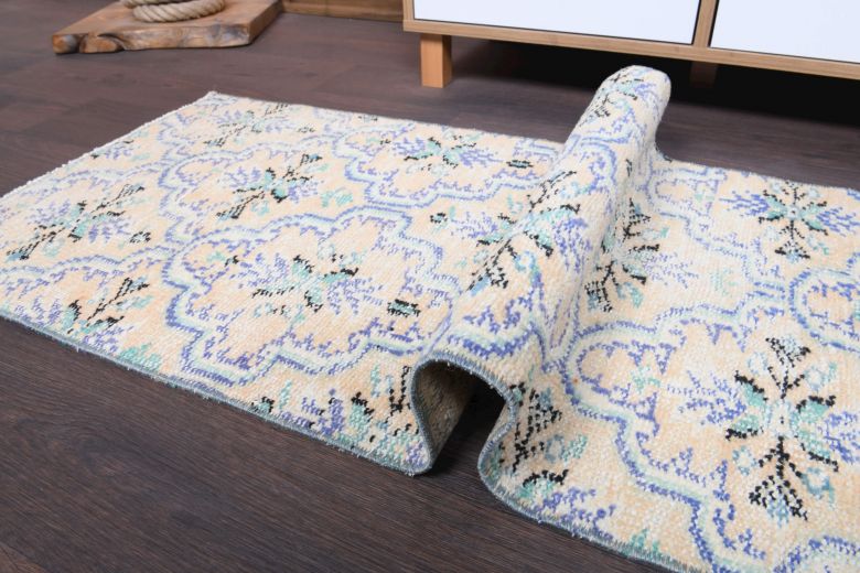 Vintage Anatolian Runner Rug - 29217
