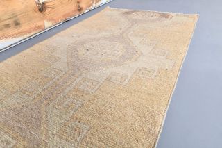 Vintage Beige Runner Rug - Thumbnail