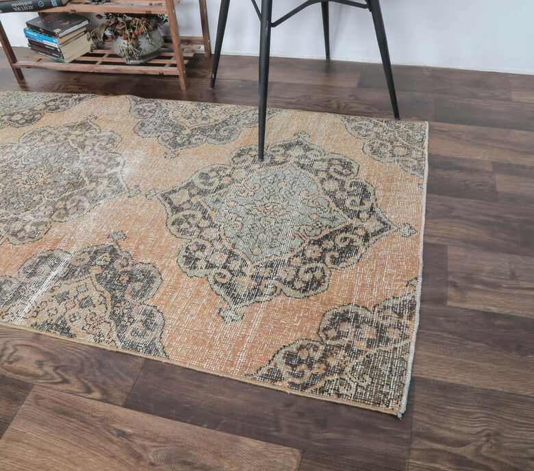 Cemile - Distressed Oriental Oushak Runner