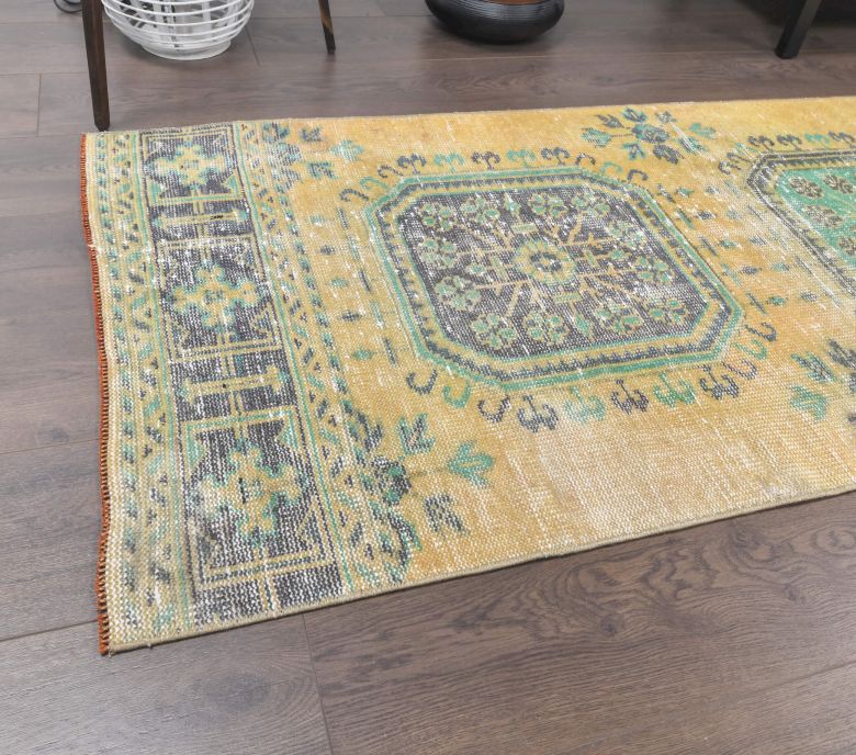 Vintage Runner Rug - 24134