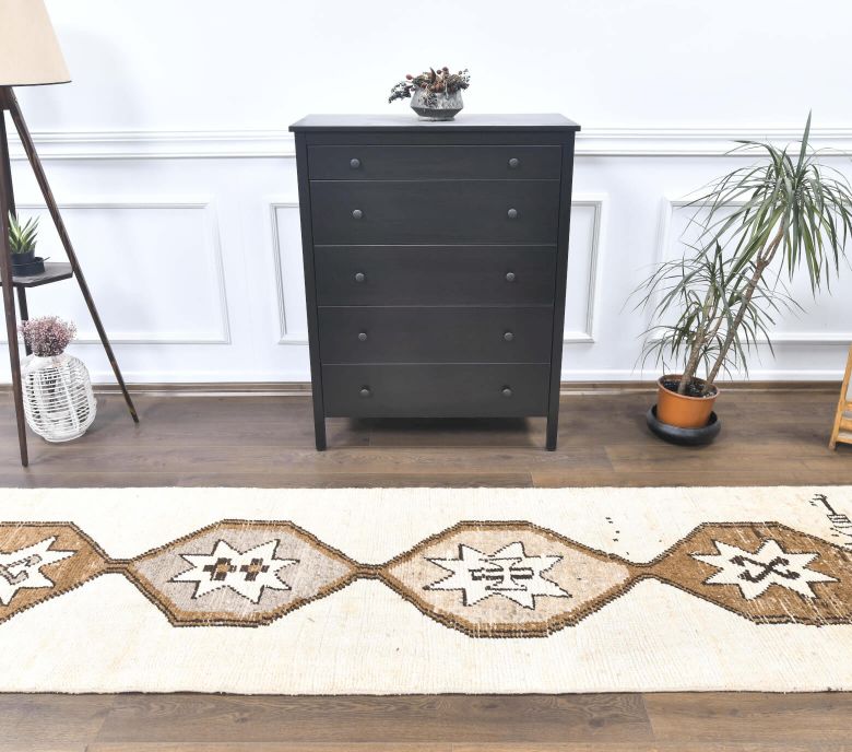 Vintage Runner Rug - 25677