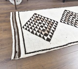 Vintage Runner Rug - Thumbnail