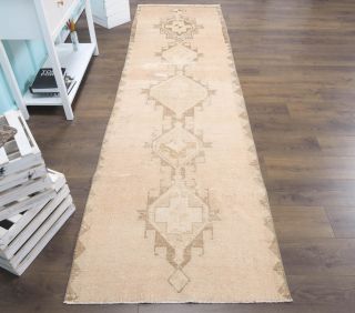 Vintage Beige Runner Rug - Thumbnail