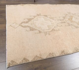 Vintage Beige Runner Rug - Thumbnail