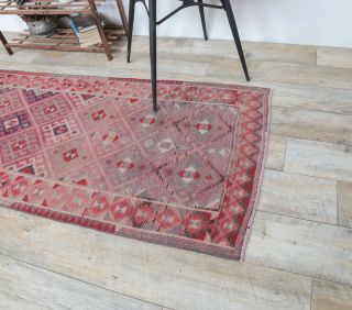 3x11 Vintage Pink Diamond Rug Runner - Thumbnail