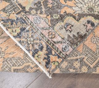 Oriental Vintage Runner Rug - Thumbnail