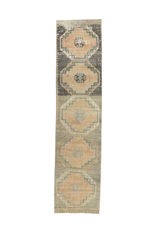 Vintage Runner Rug - 25328