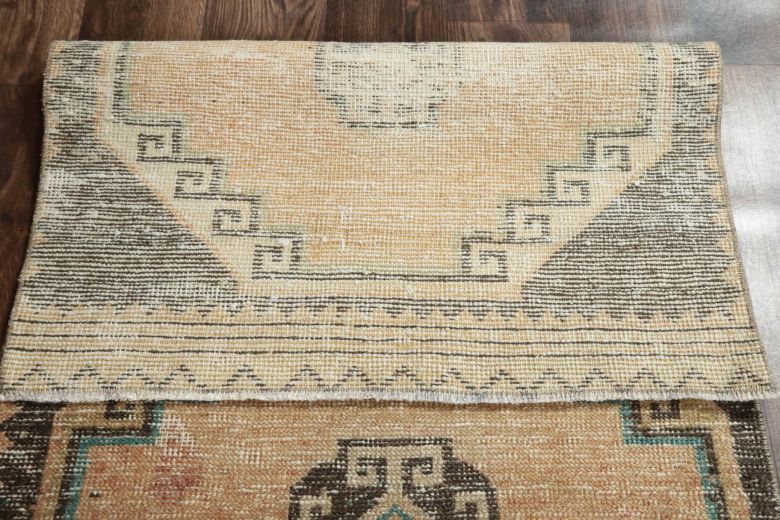 Vintage Runner Rug - 25328