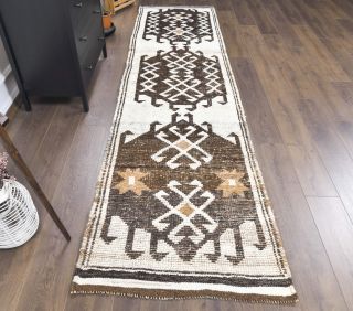 Vintage White Runner Rug - Thumbnail