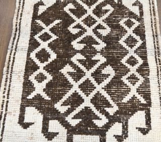 Vintage White Runner Rug - Thumbnail