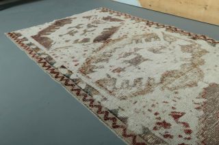 Vintage Beige Runner Rug - Thumbnail