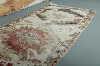 Vintage Beige Runner Rug - Thumbnail