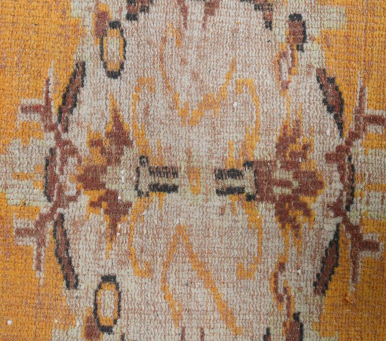 Vintage Runner Rug - 28701