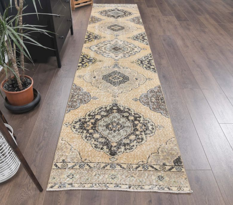 Vintage Runner Rug - 24319