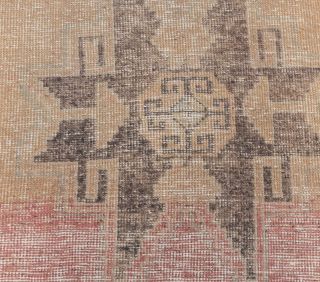 Vintage Soft Pink Runner Rug - Thumbnail