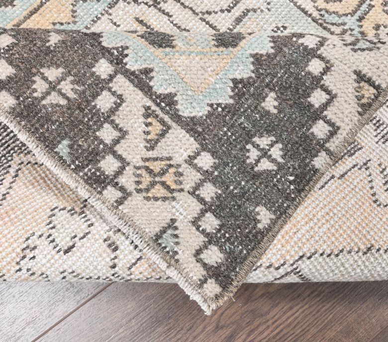 Vintage Runner Rug - 24702