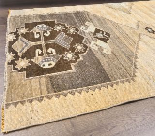 Turkish Vintage Runner Rug - Thumbnail