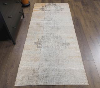 Vintage Beige Runner Rug - Thumbnail