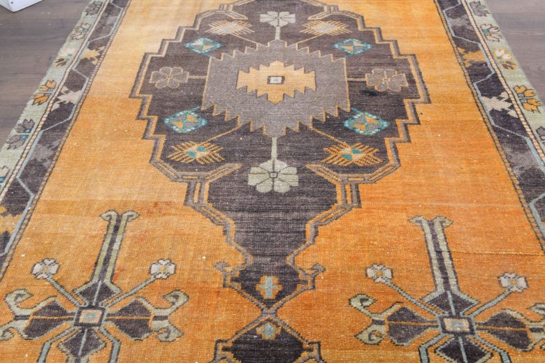 Vintage Runner Rug - 26547