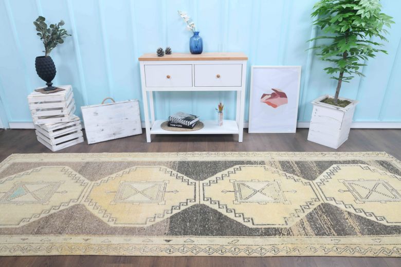 Vintage Runner Rug - 26638