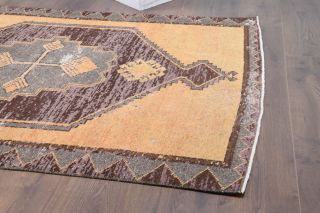 Geometric Vintage Runner Rug - Thumbnail