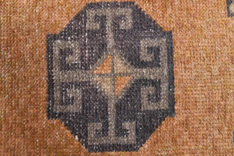 Vintage Runner Rug - 24901