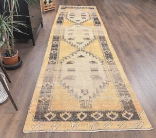 Vintage Runner Rug - Thumbnail