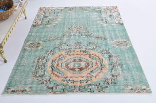 Vintage Area Rug - Thumbnail