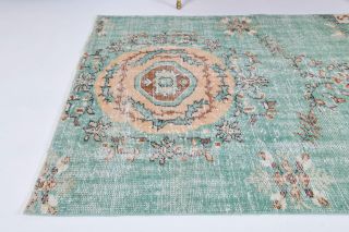 Vintage Area Rug - Thumbnail