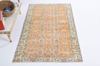 Vintage Accent Rug - Thumbnail