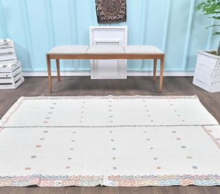 Vintage White Area Rug - Thumbnail