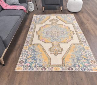 Vintage Area Rug - Thumbnail