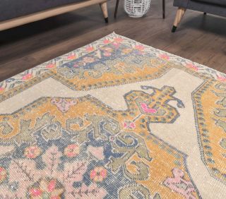 Vintage Area Rug - Thumbnail