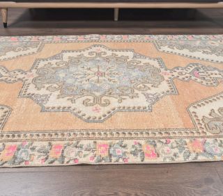 Vintage Area Rug - Thumbnail