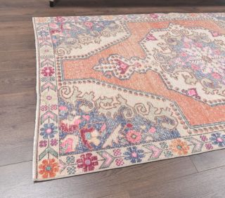 Vintage Area Rug - Thumbnail