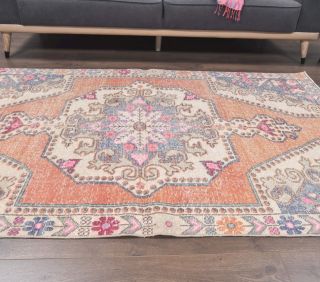 Vintage Area Rug - Thumbnail