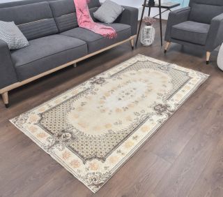 Vintage Area Rug - Thumbnail