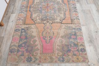 Vintage Area Rug - Thumbnail