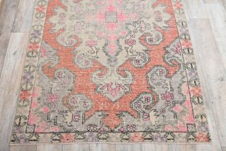 Vintage Area Rug - Thumbnail