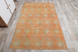 Vintage Area Rug - Thumbnail