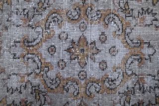 Vintage Area Rug - Thumbnail