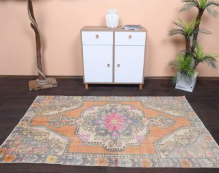 Vintage Area Rug - Thumbnail