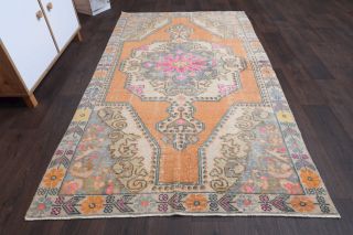 Vintage Area Rug - Thumbnail