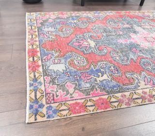 Vintage Area Rug - Thumbnail