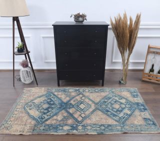 Vintage Area Rug - Thumbnail