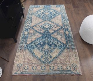 Vintage Area Rug - Thumbnail